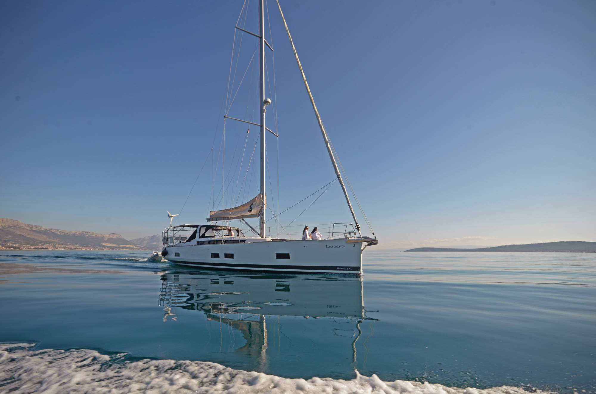Entdecken Sie Luxus-Charter mit Besatzung - Neue Flottenerweiterung - Oceanis 55 Lucianna